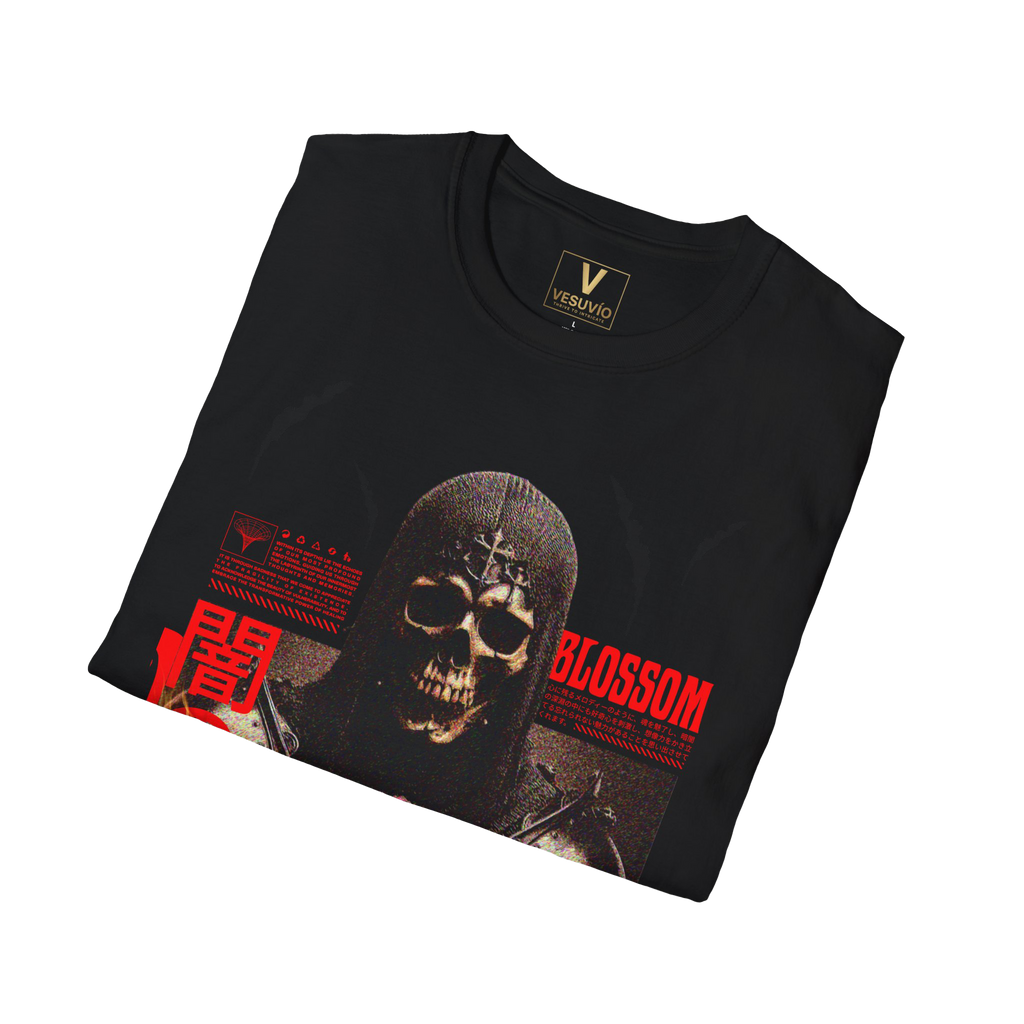 Skull & Rose Graphic T-Shirt — Gothic Japanese Kanji Horror Design